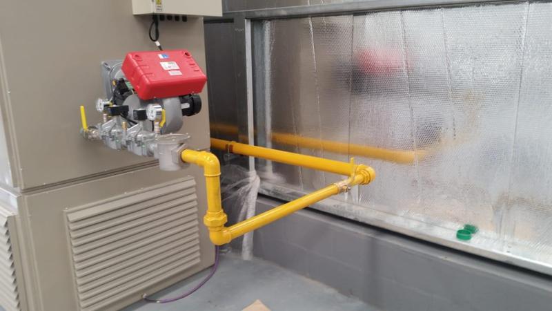Instalación de quemador · Calefacción industrial